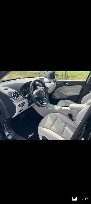 Gebraucht Mercedes B200 136 PS (100 kW) 2015 Schwarz Kleinwagen