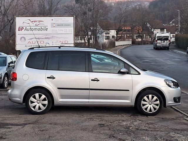 Gebraucht VW Touran Comfortline 140 PS (102 kW) 2014 Silber Van / Kleinbus