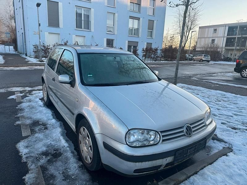Grau Gebraucht 1999 VW Golf III Kleinwagen | 1.900 € (Fairer Preis) - Bild 1/4
