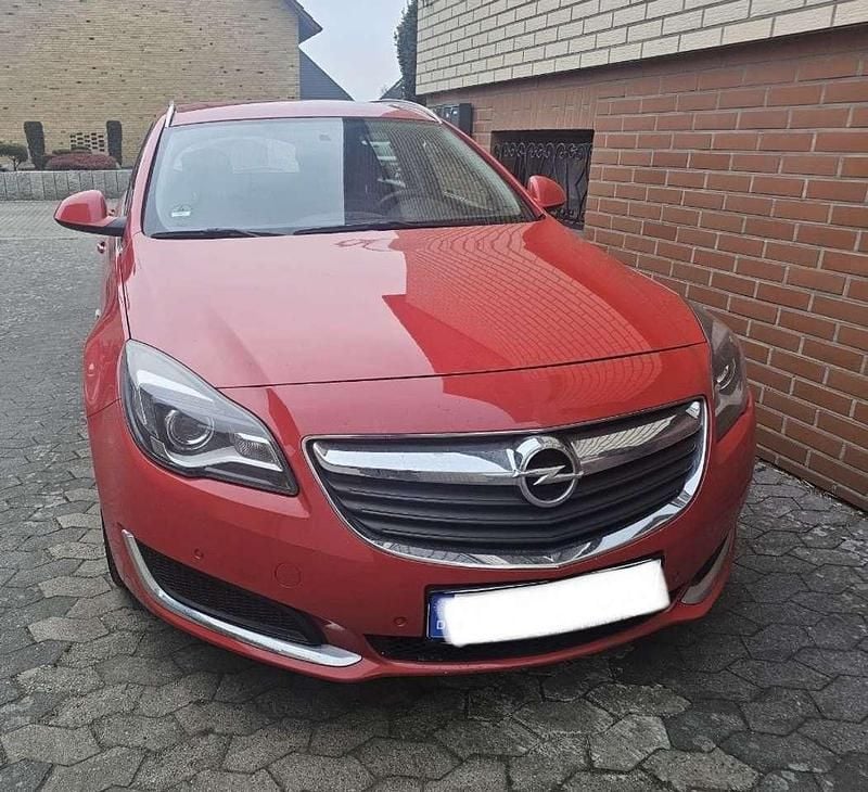 Gebraucht Opel Insignia Selection 170 PS (125 kW) 2017 Rot Kombi