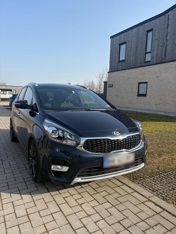 Gebraucht Kia Carens 141 PS (103 kW) 2017 Andere farben Van / Kleinbus