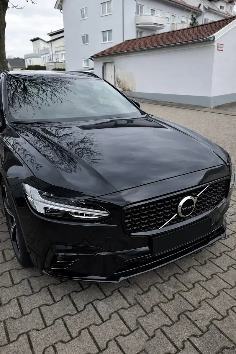 Gebraucht Volvo V90 193 PS (141 kW) 2023 Schwarz Kombi