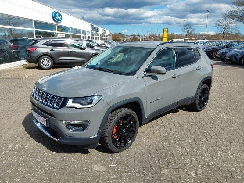 Gebraucht Jeep Compass Limited 170 PS (125 kW) 2020 Stinggray clear coat SUV