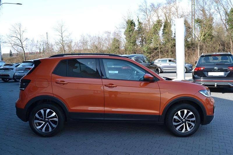 Gebraucht VW T-Cross Active 110 PS (80 kW) 2022 Orange SUV