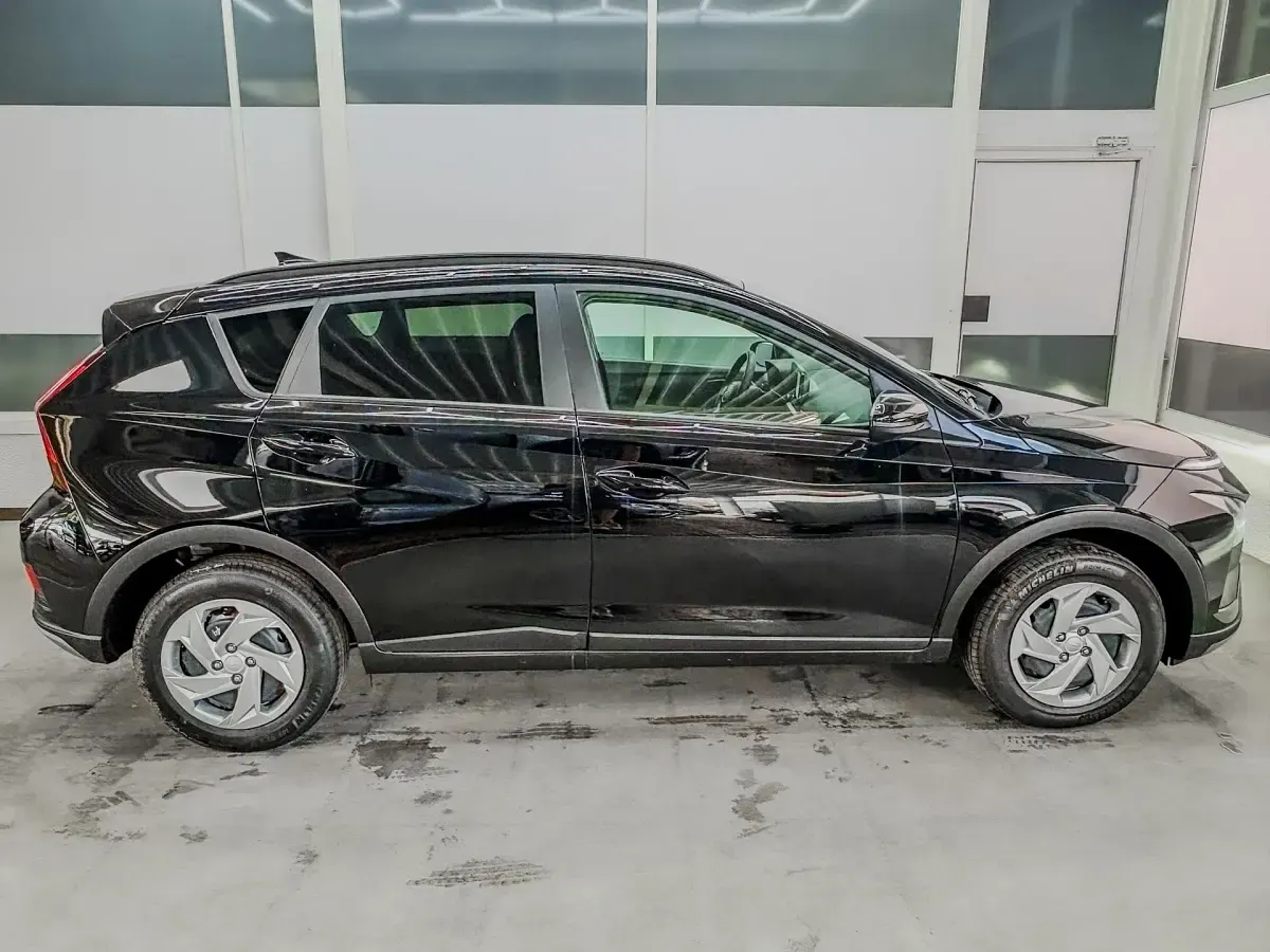 Neu Hyundai Bayon Comfort 90 PS (66 kW) 2026 Phantom black x5b SUV