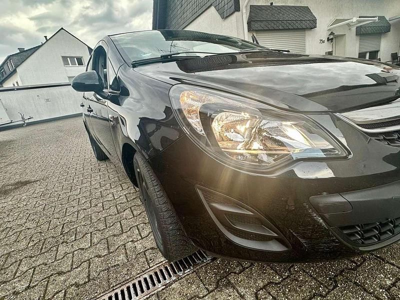 Schwarz Gebraucht 2014 Opel Corsa Limousine | 5.200 € (Fairer Preis) - Bild 1/4