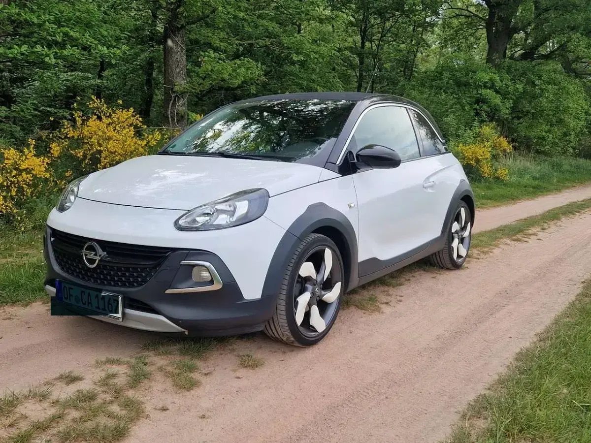 Occasion Opel Adam Rocks 101 ch (74 kW) 2017 Blanc Citadine