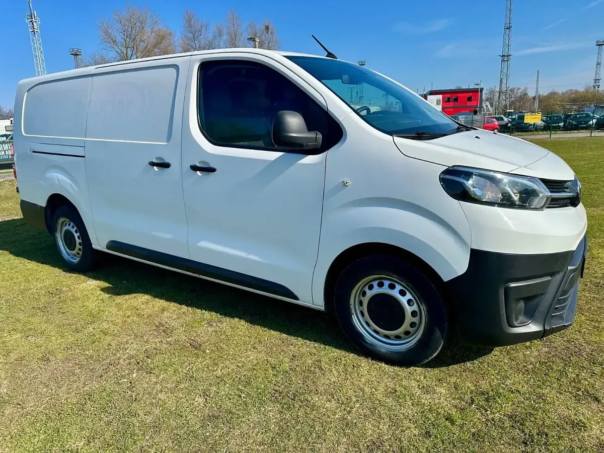 Gebraucht Toyota Proace 122 PS (89 kW) 2020 Weiß Van / Kleinbus