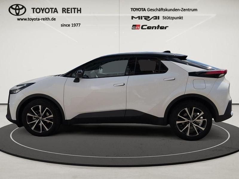 Gebraucht Toyota C-HR Team 197 PS (144 kW) 2024 Super white 2 (040)/ black (20 SUV