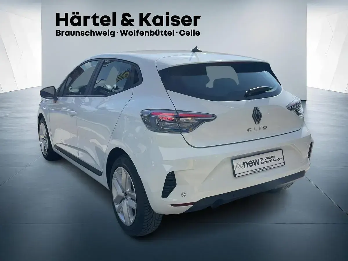 Gebraucht Renault Clio V Evolution 67 PS (49 kW) 2024 Weiß Limousine