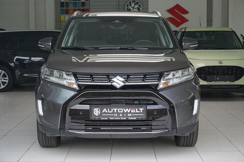 Neu Suzuki Vitara Comfort+ 110 PS (80 kW) 2025 Grau SUV