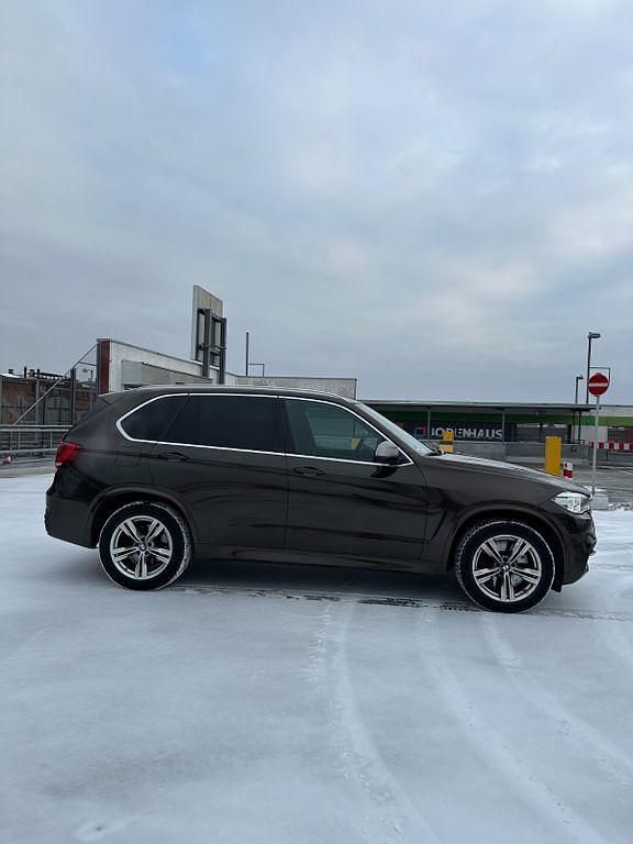 Gebraucht BMW X5 M50 Sport Line 381 PS (280 kW) 2015 Braun SUV