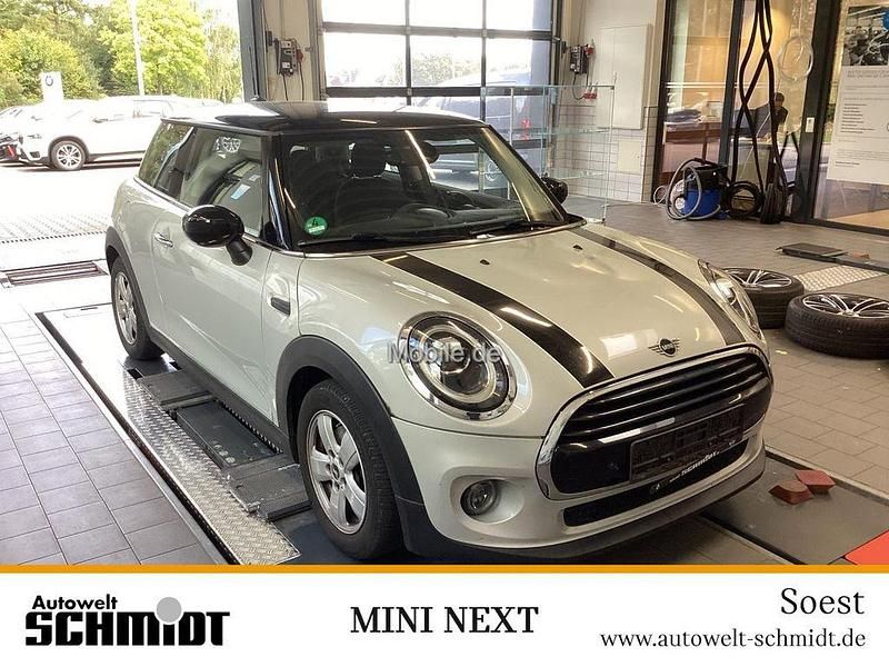 Silber Gebraucht 2020 Mini Cooper Kleinwagen | 20.770 € (Teuer) - Bild 1/3