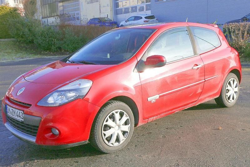 Gebraucht Renault Clio II Dynamique 101 PS (74 kW) 2009 Rot Limousine