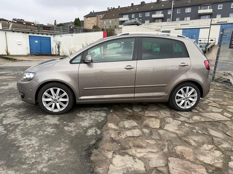 Gebraucht VW Golf Plus Cross Highline 122 PS (89 kW) 2009 Braun Van / Kleinbus