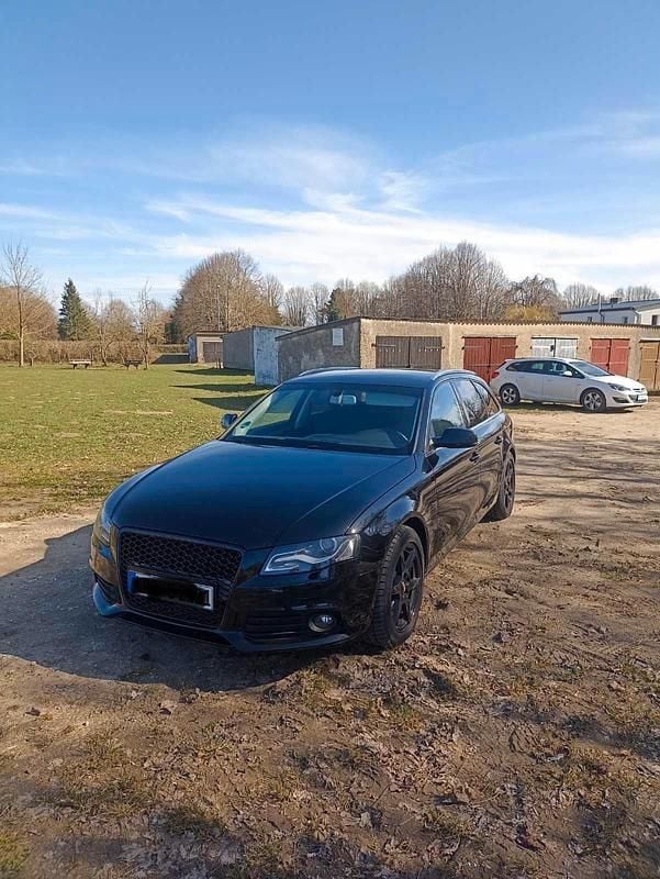 Gebraucht Audi A4 120 PS (88 kW) 2011 Schwarz Kombi