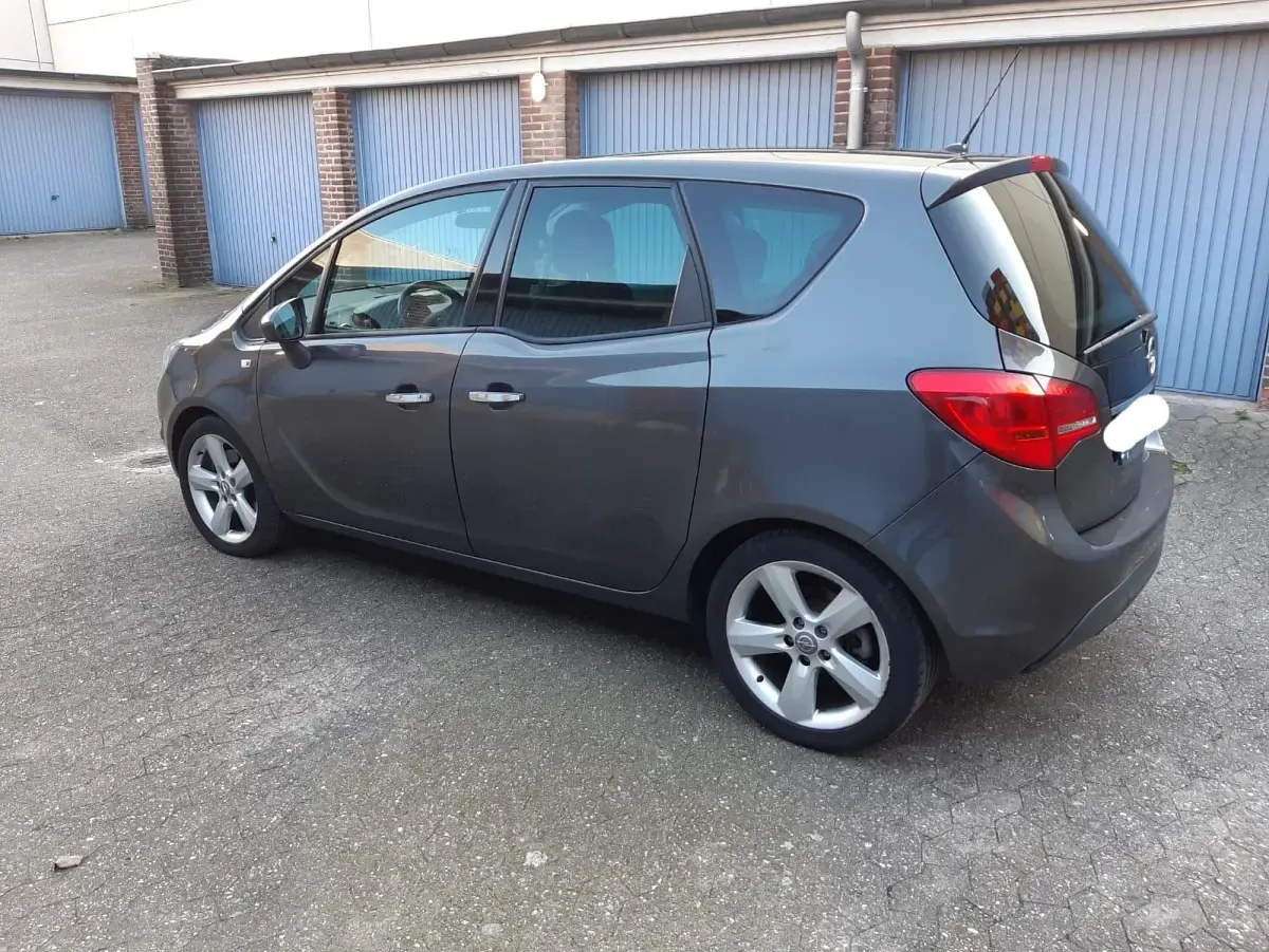 Gebraucht Opel Meriva 110 PS (80 kW) 2010 Grau Van / Kleinbus