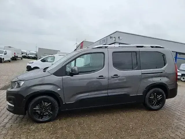 Gebraucht Peugeot Rifter Active 131 PS (96 kW) 2020 Grau Van / Kleinbus