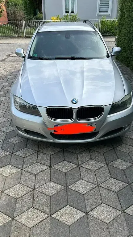 Gebraucht BMW 318 143 PS (105 kW) 2009 Silber Kombi