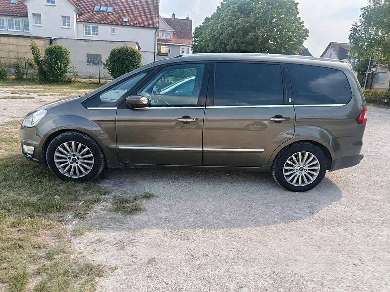 Gebraucht 2011 Ford Galaxy Ghia Van / Kleinbus | 6.500 € - Bild 1/4