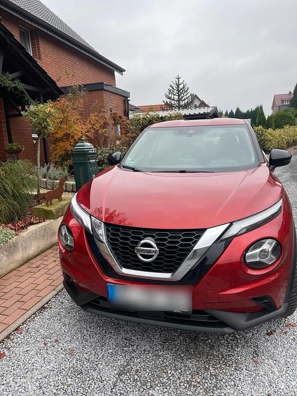 Rot Gebraucht 2022 Nissan Juke SUV | 16.500 € (Guter Preis) - Bild 1/4