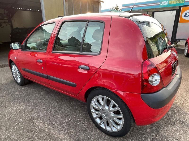 Gebraucht Renault Clio II Campus 75 PS (55 kW) 2006 Rot Limousine