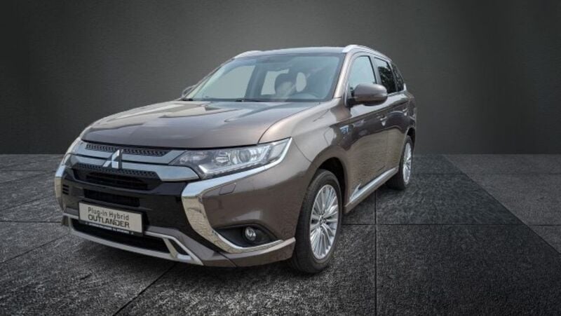 Granitbraun Gebraucht 2020 Mitsubishi Outlander P-HEV SUV | 20.990 € (Guter Preis) - Bild 1/4