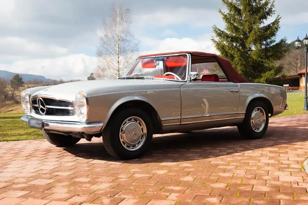 Gebraucht Mercedes 230 150 PS (110 kW) 1965 Silber Cabrio