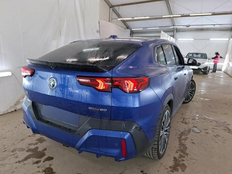 Gebraucht BMW iX2 Performance 150 kW (204 PS) 2024 Blau SUV