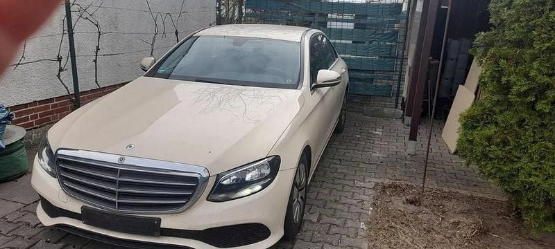 Gebraucht Mercedes E200 150 PS (110 kW) 2018 Limousine