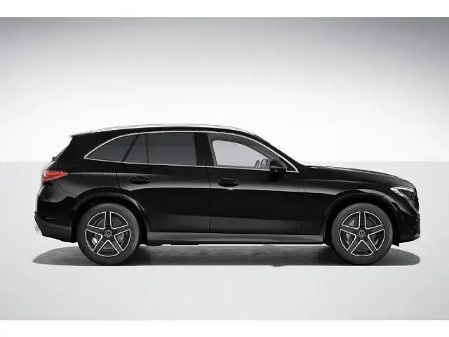 Gebraucht Mercedes GLC220 AMG line 197 PS (144 kW) 2026 SUV