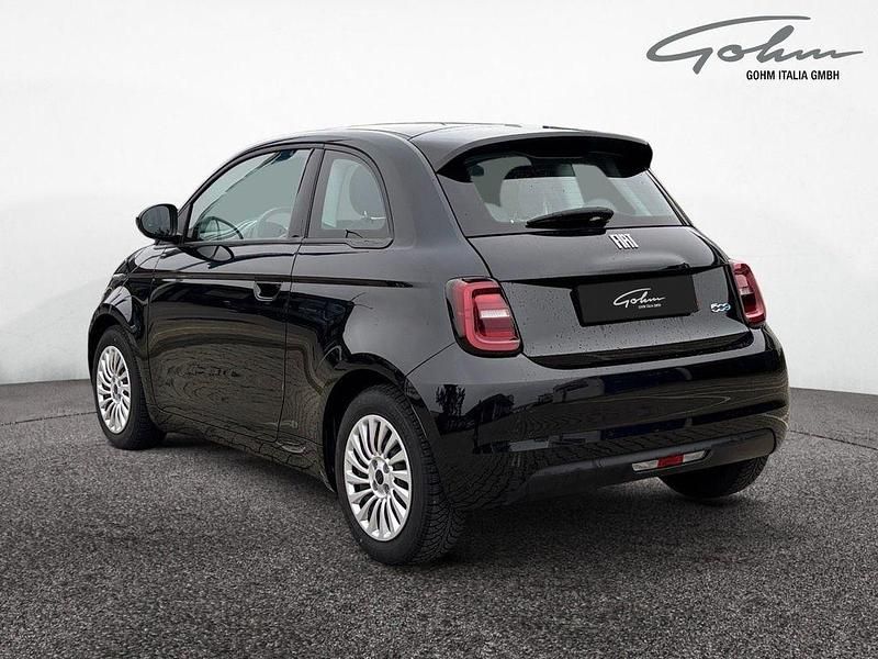 Gebraucht Fiat 500e Action 69 kW (95 PS) 2022 Schwarz Limousine