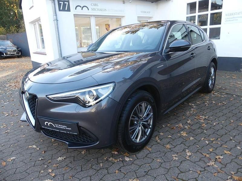 Grau Gebraucht 2021 Alfa Romeo Stelvio Super SUV | 23.990 € (Superpreis) - Bild 1/4