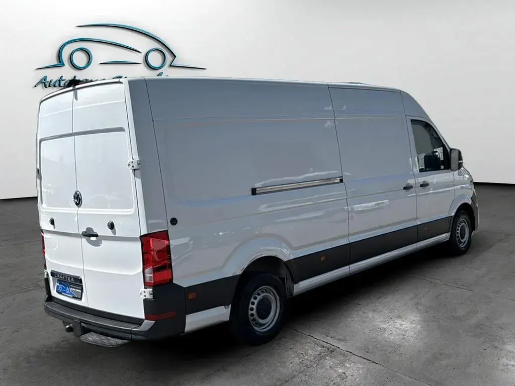Gebraucht VW Crafter 177 PS (130 kW) 2025 Weißkeine angabe Van