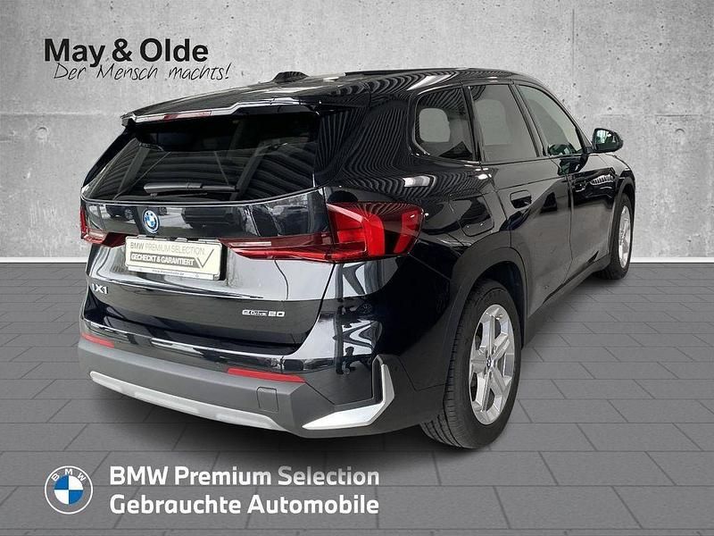Gebraucht BMW iX1 150 kW (204 PS) 2024 Schwarz SUV