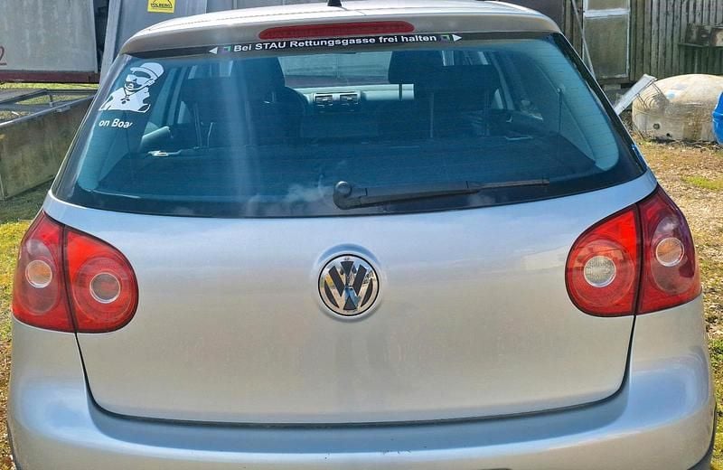 Gebraucht VW Golf V 105 PS (77 kW) 2006 Silber Kleinwagen