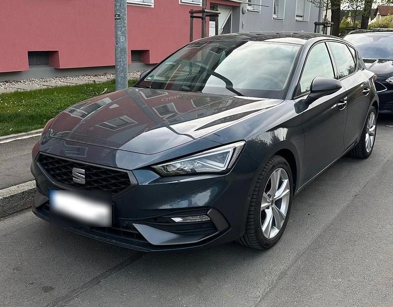 Usata Seat Leon FR 150 CV (110 kW) 2023 Grigio Berlina