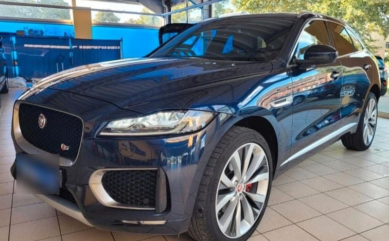 Gebraucht Jaguar F-Pace First Edition 300 PS (220 kW) 2017 Blau SUV