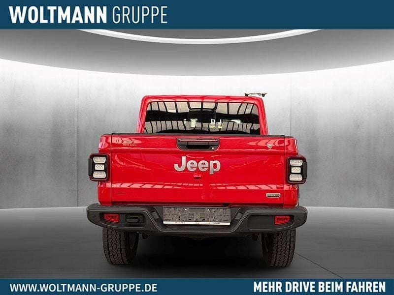 Gebraucht Jeep Gladiator Overland 264 PS (194 kW) 2022 Metallic red clear coat Pickup