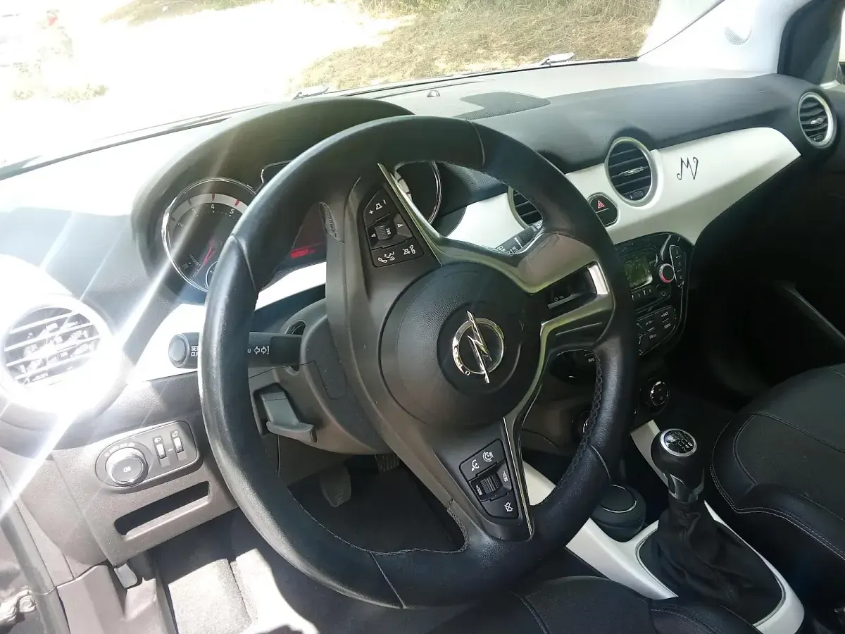 Gebraucht Opel Adam 116 PS (85 kW) 2014 Schwarz Kleinwagen
