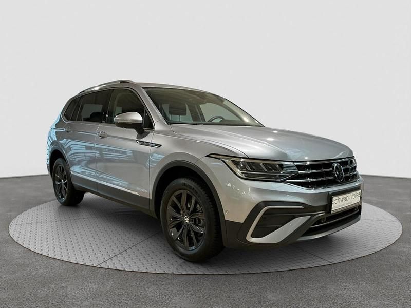 Gebraucht VW Tiguan Allspace Move 150 PS (110 kW) 2024 Silber SUV
