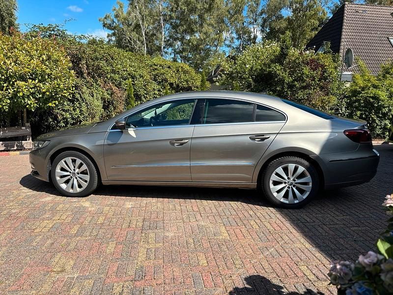 Gebraucht VW Passat Basis 177 PS (130 kW) 2014 Beige Coupé
