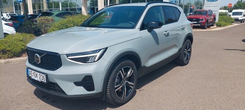 Gebraucht Volvo XC40 Plus 197 PS (144 kW) 2023 Grau SUV