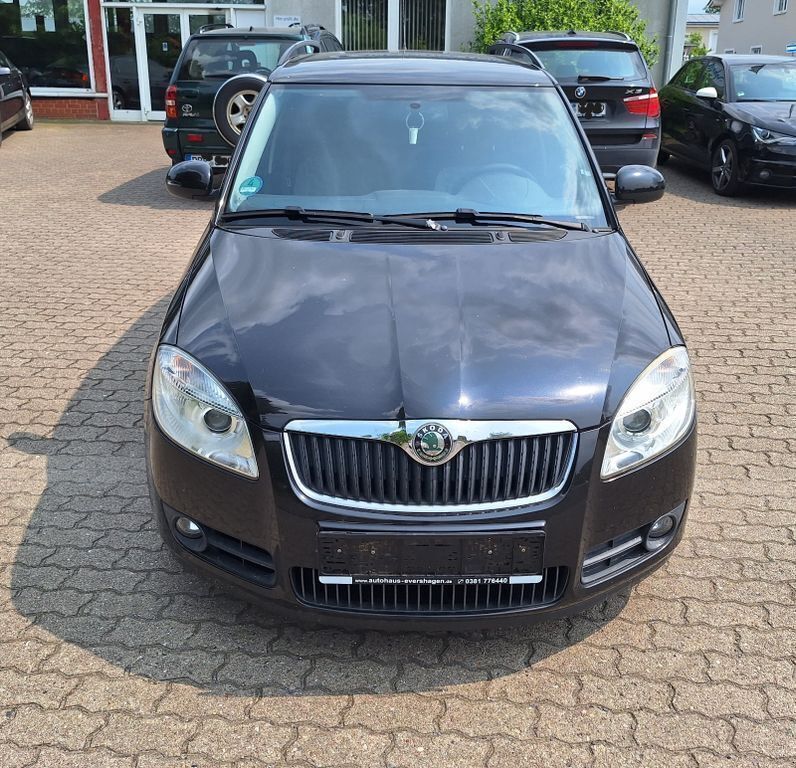 Schwarz Gebraucht 2010 Skoda Fabia Ambiente Kombi | 2.999 € (Superpreis) - Bild 1/4