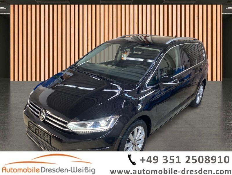 Gebraucht VW Touran Highline 150 PS (110 kW) 2024 Deep black perleffekt Van / Kleinbus