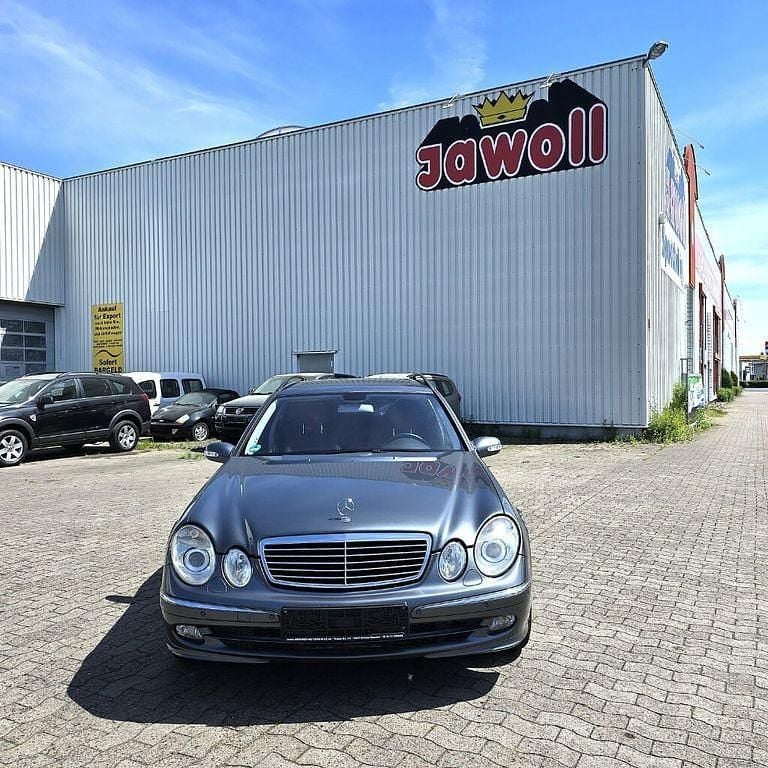 Gebraucht Mercedes E500 306 PS (225 kW) 2004 Grau Kombi