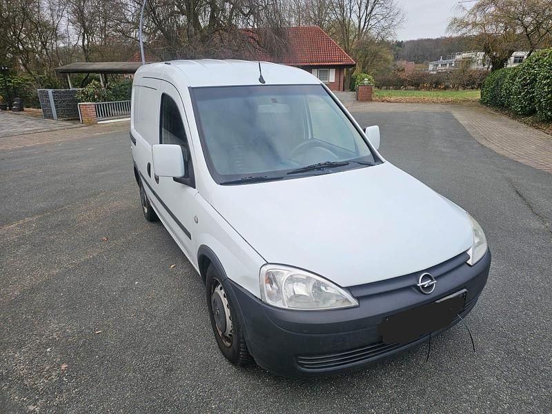 Gebraucht Opel Combo 90 PS (66 kW) 2011 Weiß Van / Kleinbus