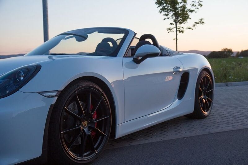 Weiß Gebraucht 2016 Porsche Boxster Spyder Cabrio | 105.900 € (Etwas zu teuer) - Bild 1/4