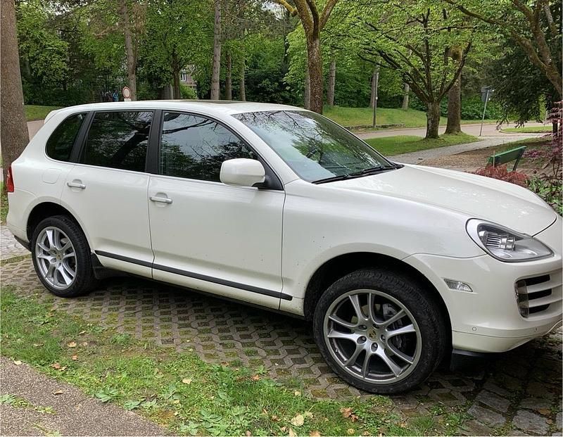 Weiß Gebraucht 2008 Porsche Cayenne SUV | 9.700 € (Fairer Preis) - Bild 1/4