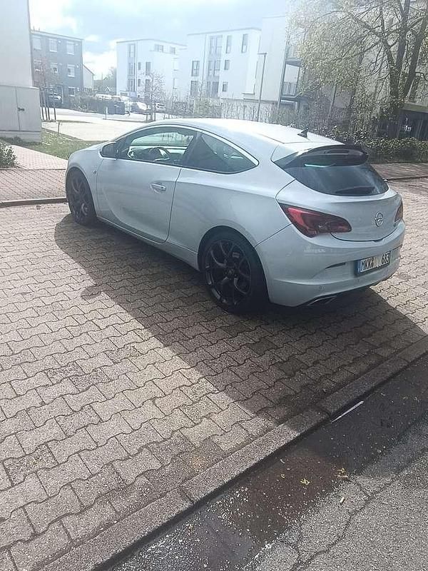 Gebraucht Opel Astra OPC 280 PS (205 kW) 2012 Weiß Limousine